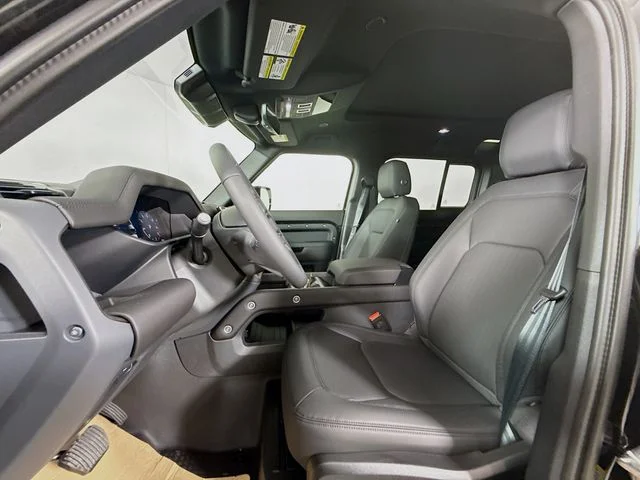 New 2026 Santorini Black Land Rover S image 11