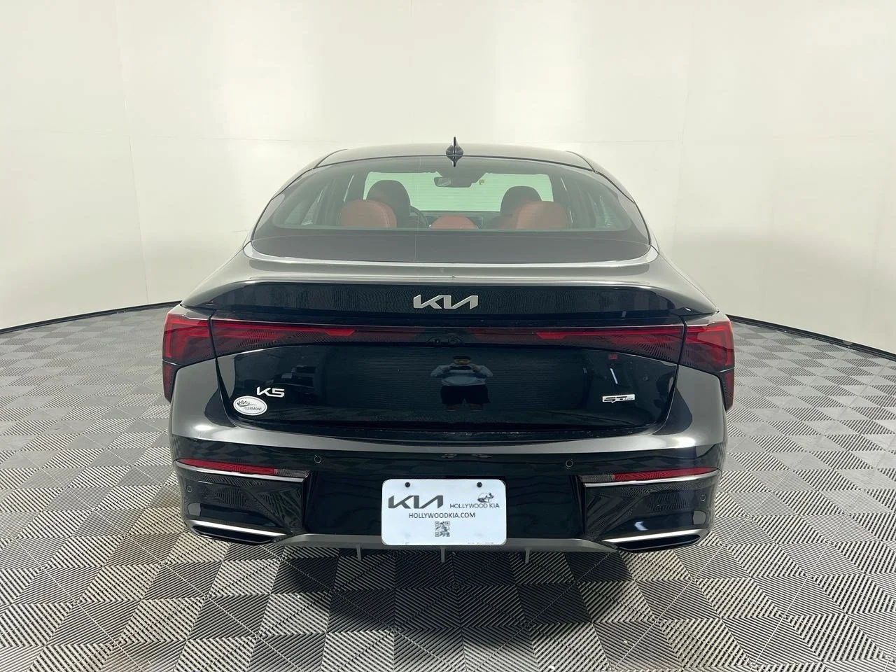 New 2026 Aurora Black Pearl Kia GT-Line FWD image 4