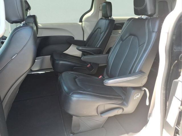 Used 2024 Black Chrysler Touring L image 18