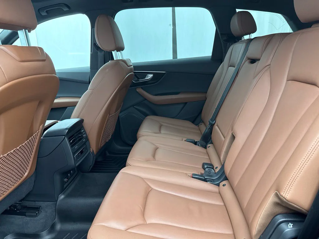 2021 Audi Q7 55 PREMIUM SUV Slide 14
