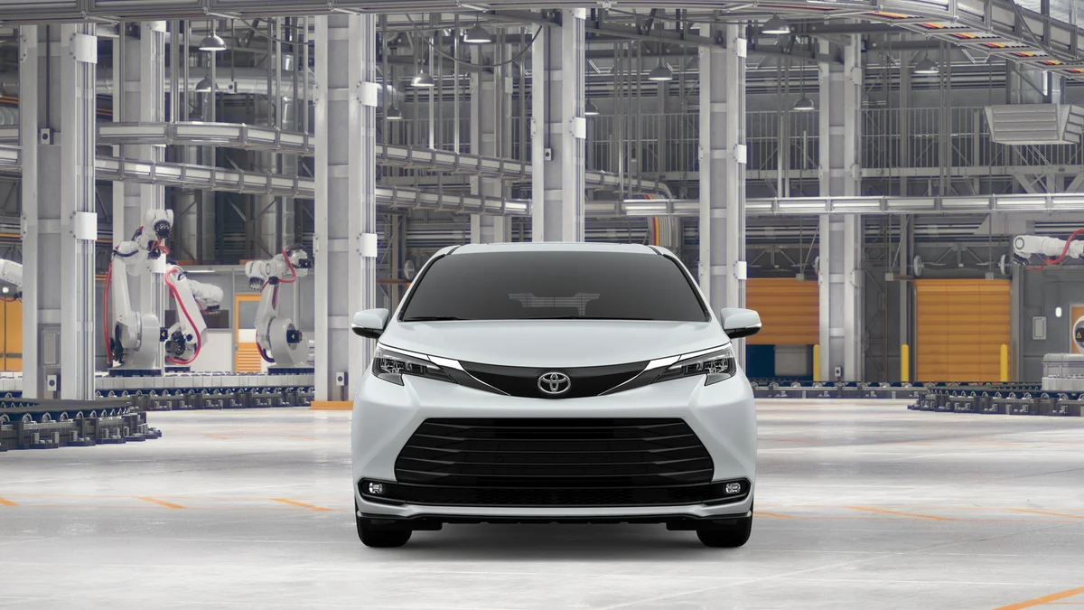 New 2026 Wind Chill Pearl Toyota XLE image 17