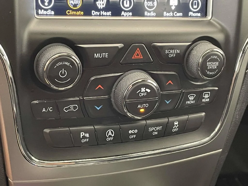 Used 2018 White Jeep Altitude image 27