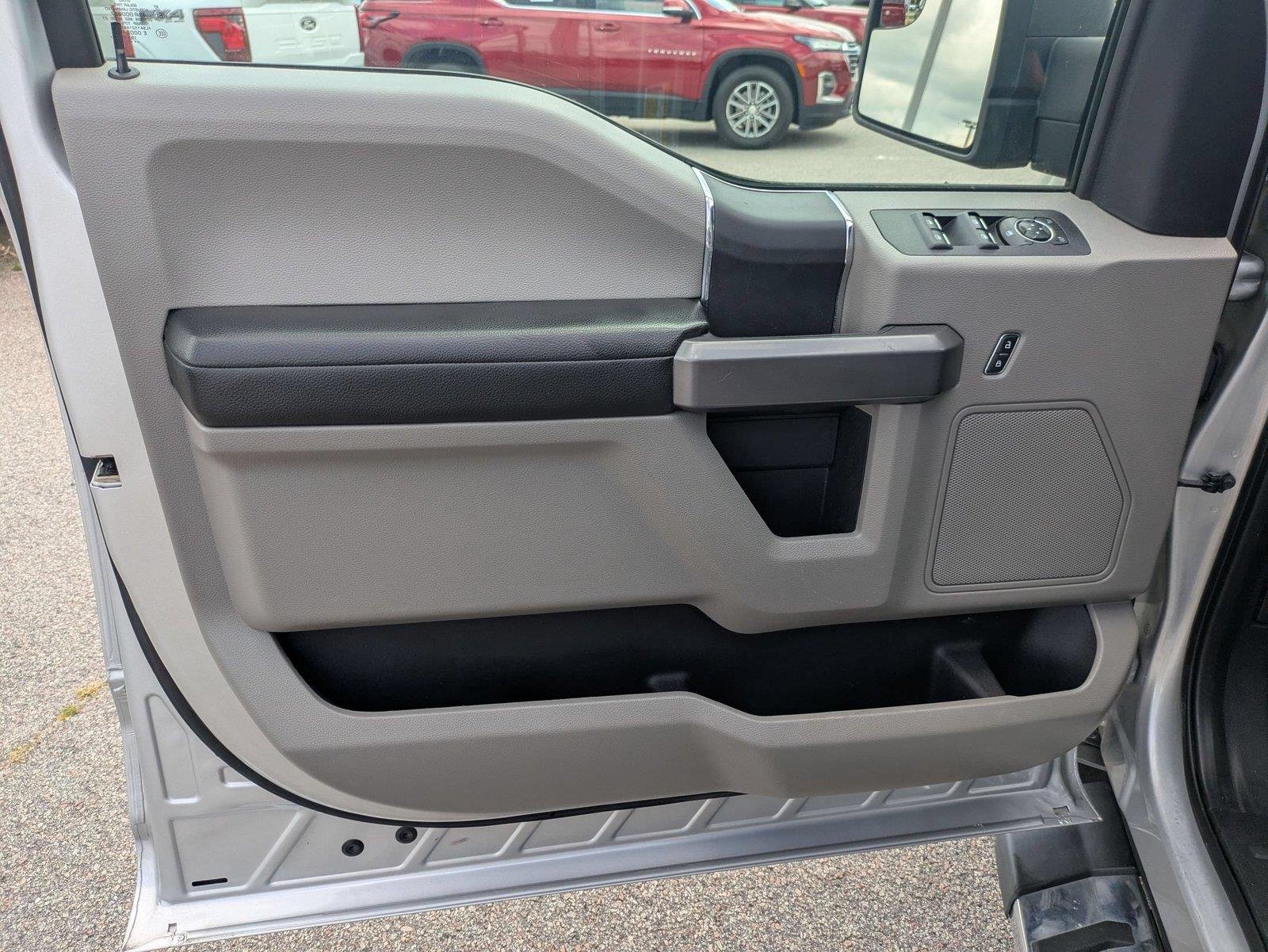 Used 2019 Ingot Silver Metallic Ford XLT image 11
