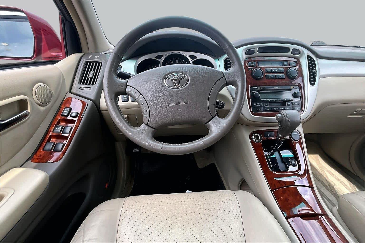 Used 2007 Salsa Red Pearl Toyota Limited w/3rd Row image 5
