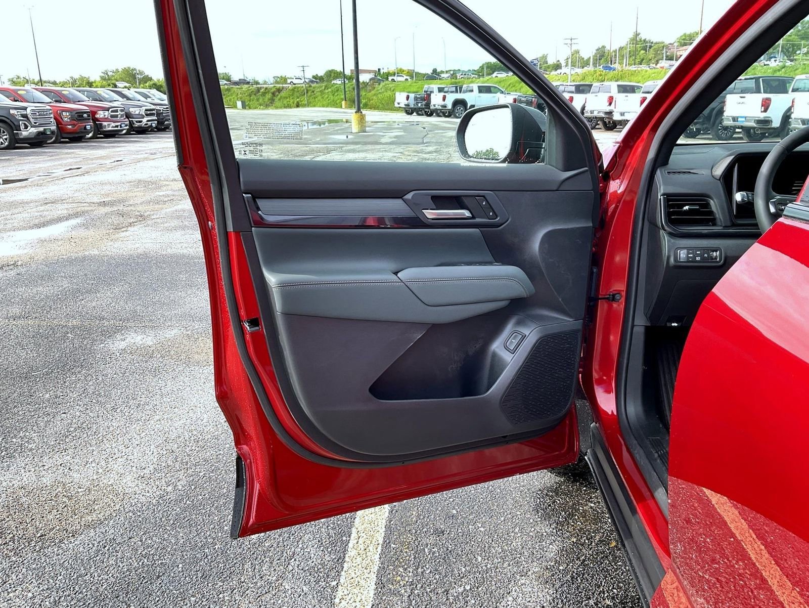2026 GMC Terrain AT4 - Photo 9