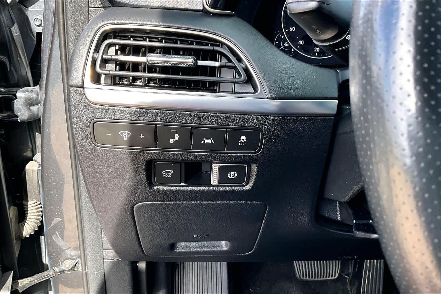 Used 2020 Steel Graphite Hyundai Limited image 32