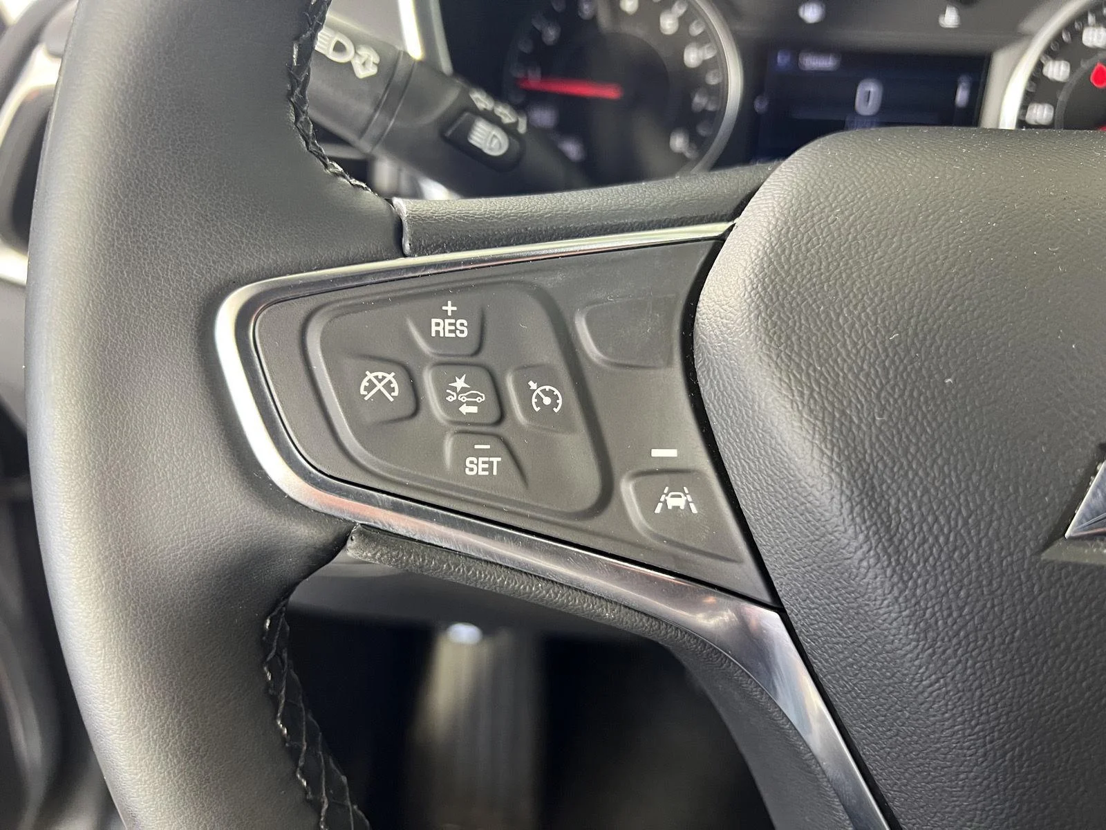 Used 2024 Sterling Gray Metallic Chevrolet LT image 9