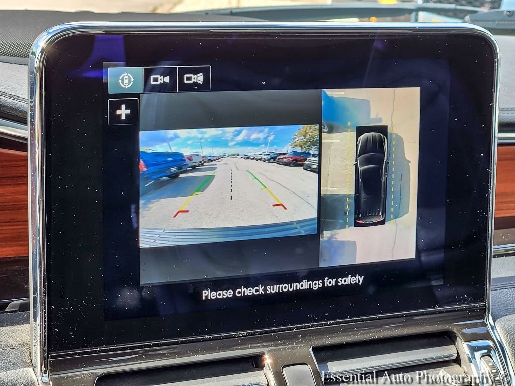 Used 2018 Velvet Lincoln Select image 21