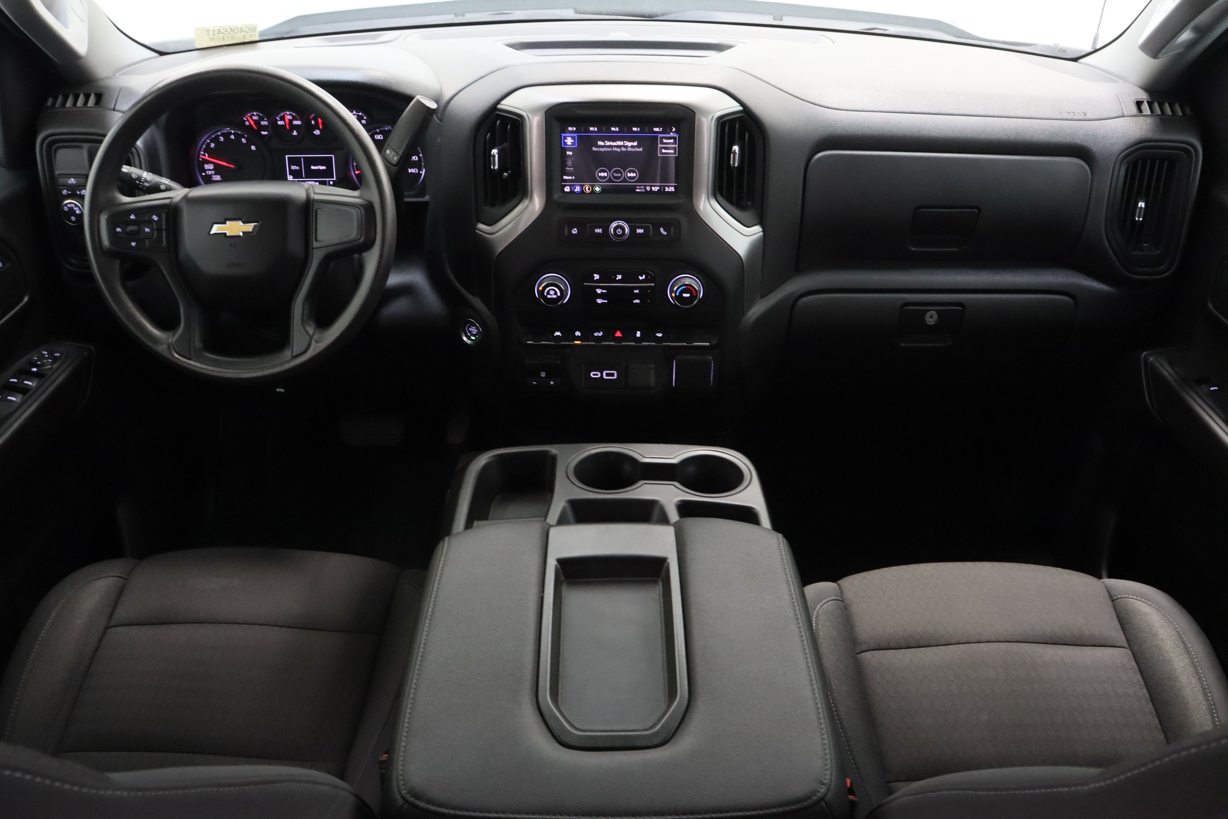 Used 2024 Slate Gray Metallic Chevrolet Custom 2.7T image 29