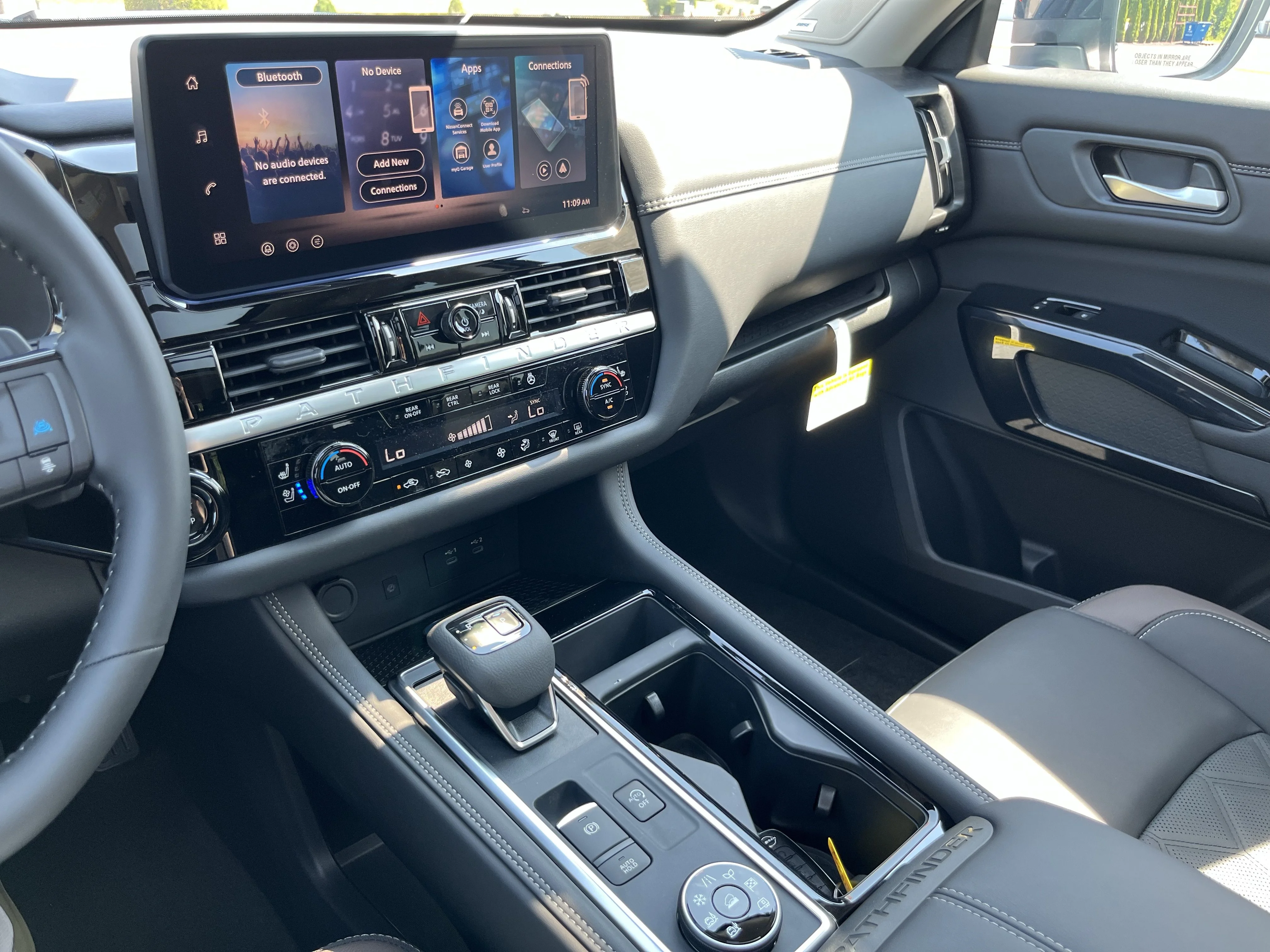 New 2026 Super Black Nissan Platinum image 32