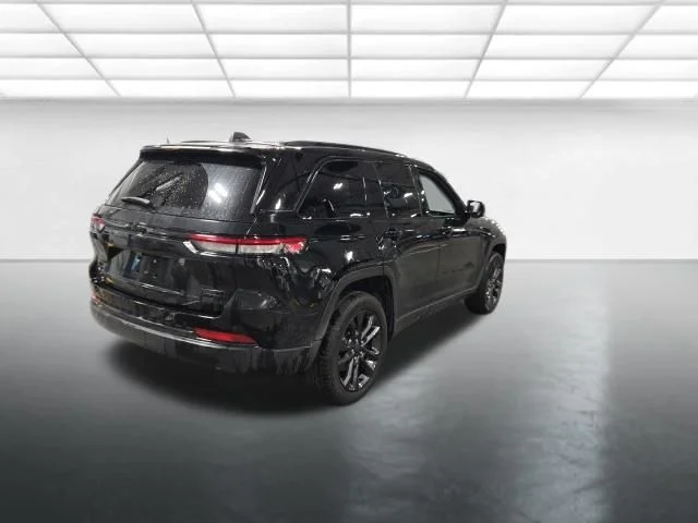 Used 2024 Black Jeep Limited image 5
