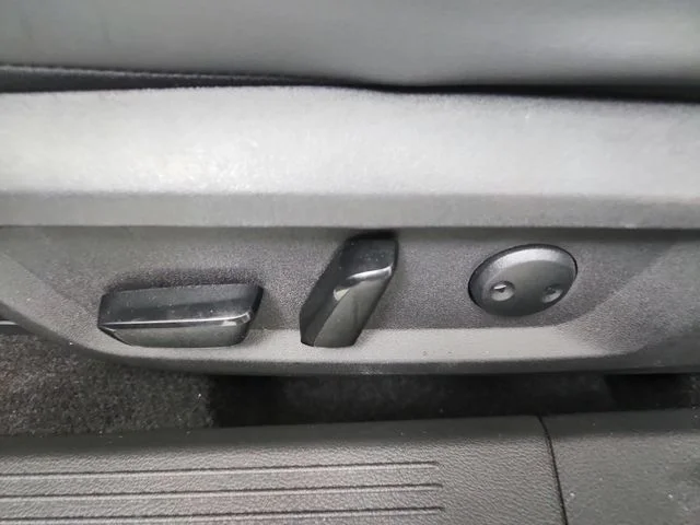 Used 2024 White Nissan SV image 20