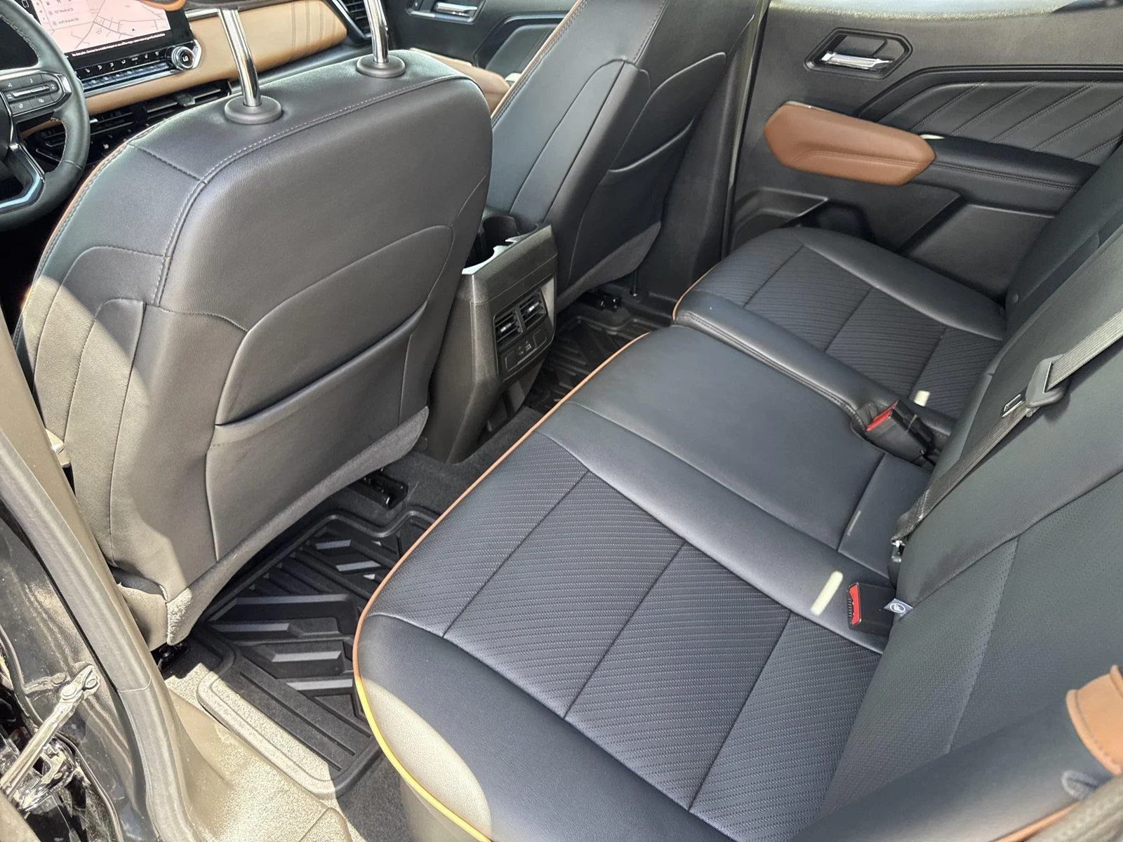 Used 2026 Onyx Black GMC AT4 image 29