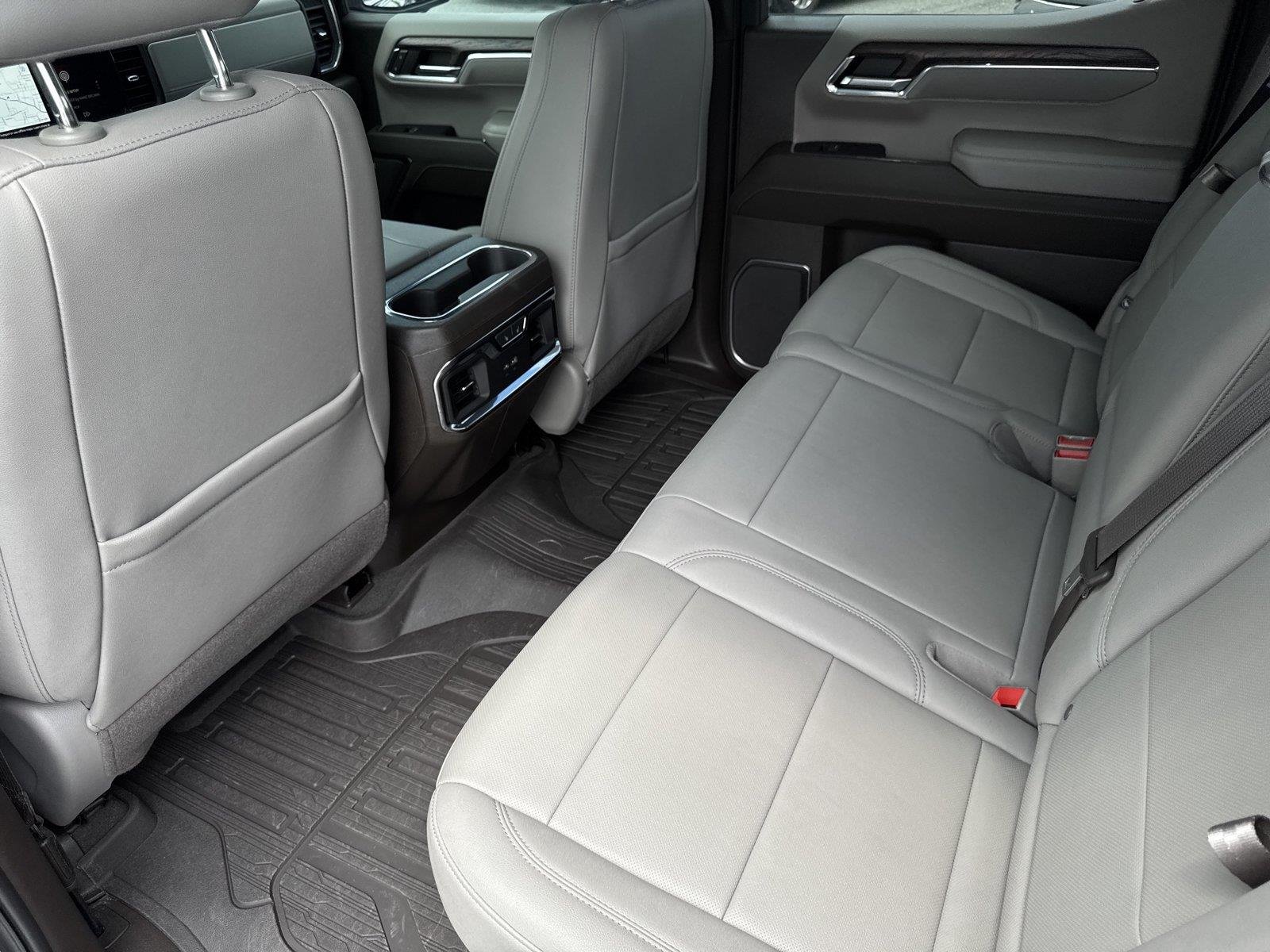 Used 2023 STERLING METALLIC GMC SLT image 29