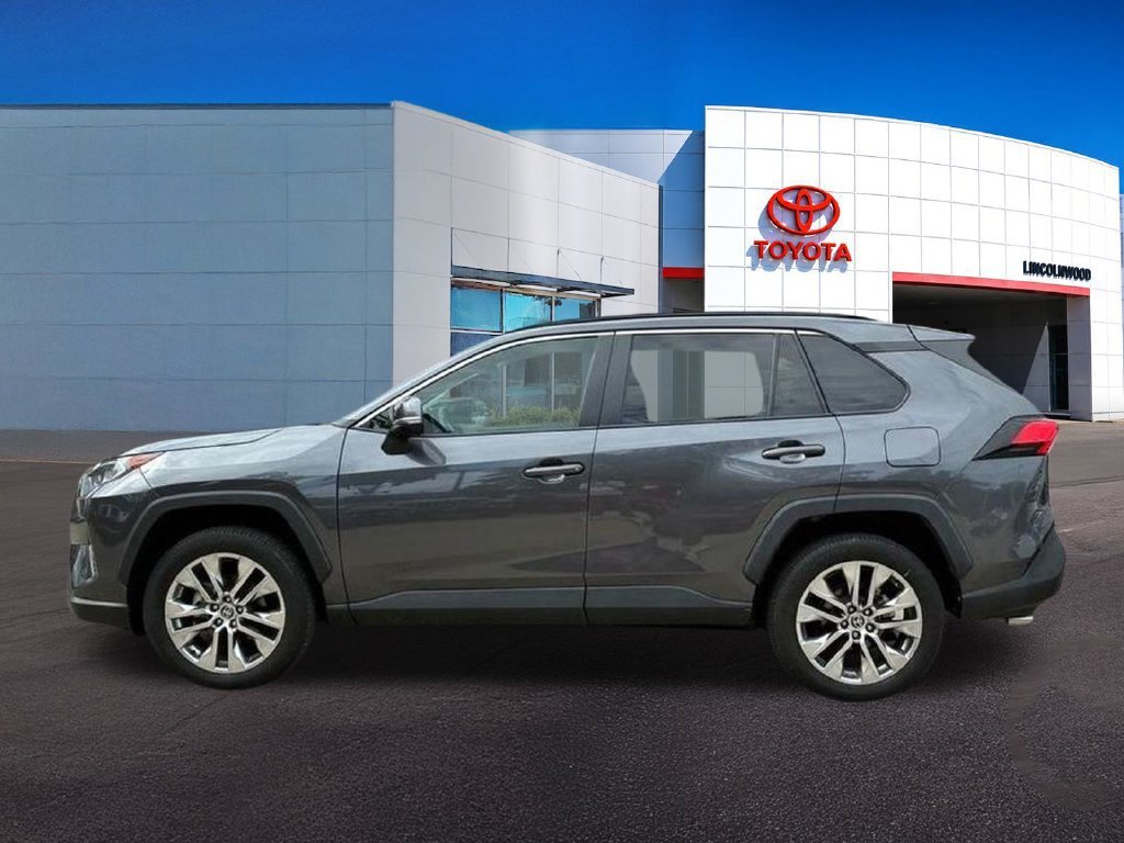 Used 2021 Gray Toyota XLE Premium image 14