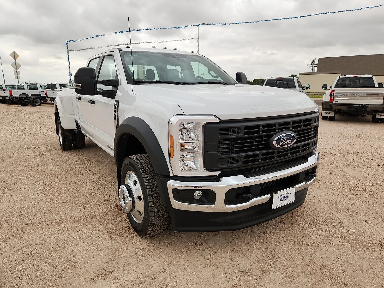 New 2026 Oxford White Ford F-450® XL image 1