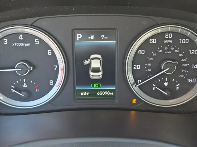 Used 2018 Silver Hyundai Limited image 18