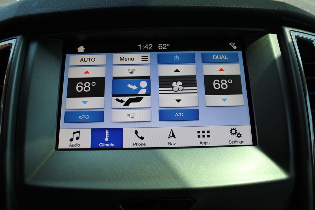 Used 2019 Gray Ford XLT image 33
