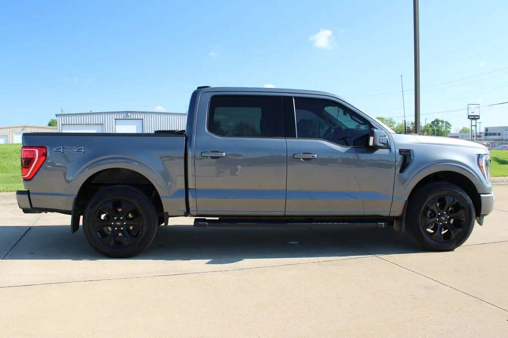 Used 2023 Gray Ford XLT image 4