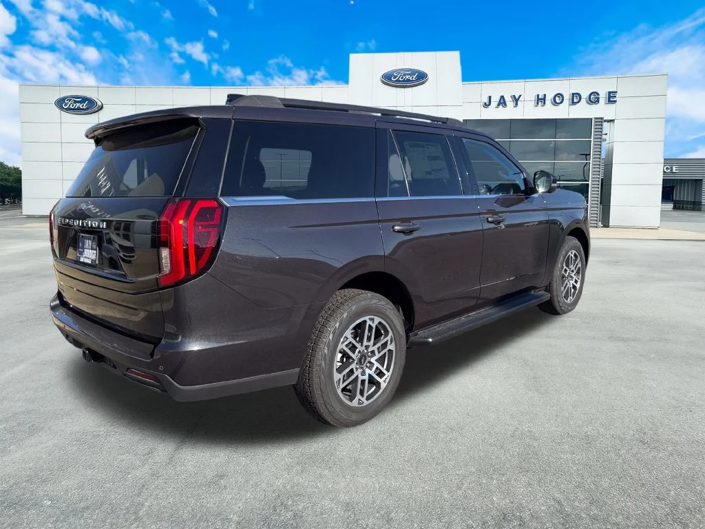 New 2026 Dark Matter Gray Metallic Ford Active image 6