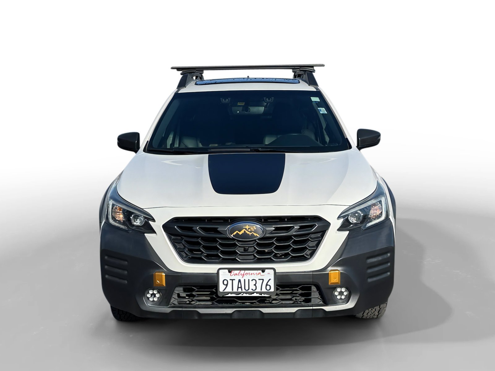 Used 2022 Crystal White Pearl Subaru Wilderness image 8