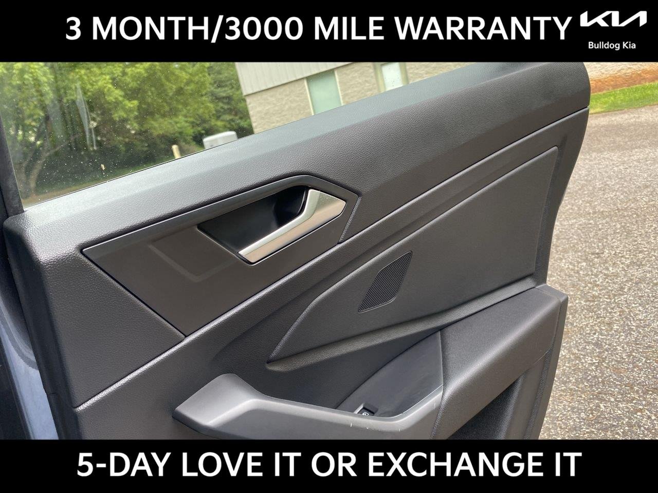 Used 2022 Platinum Gray Metallic Volkswagen SE image 20