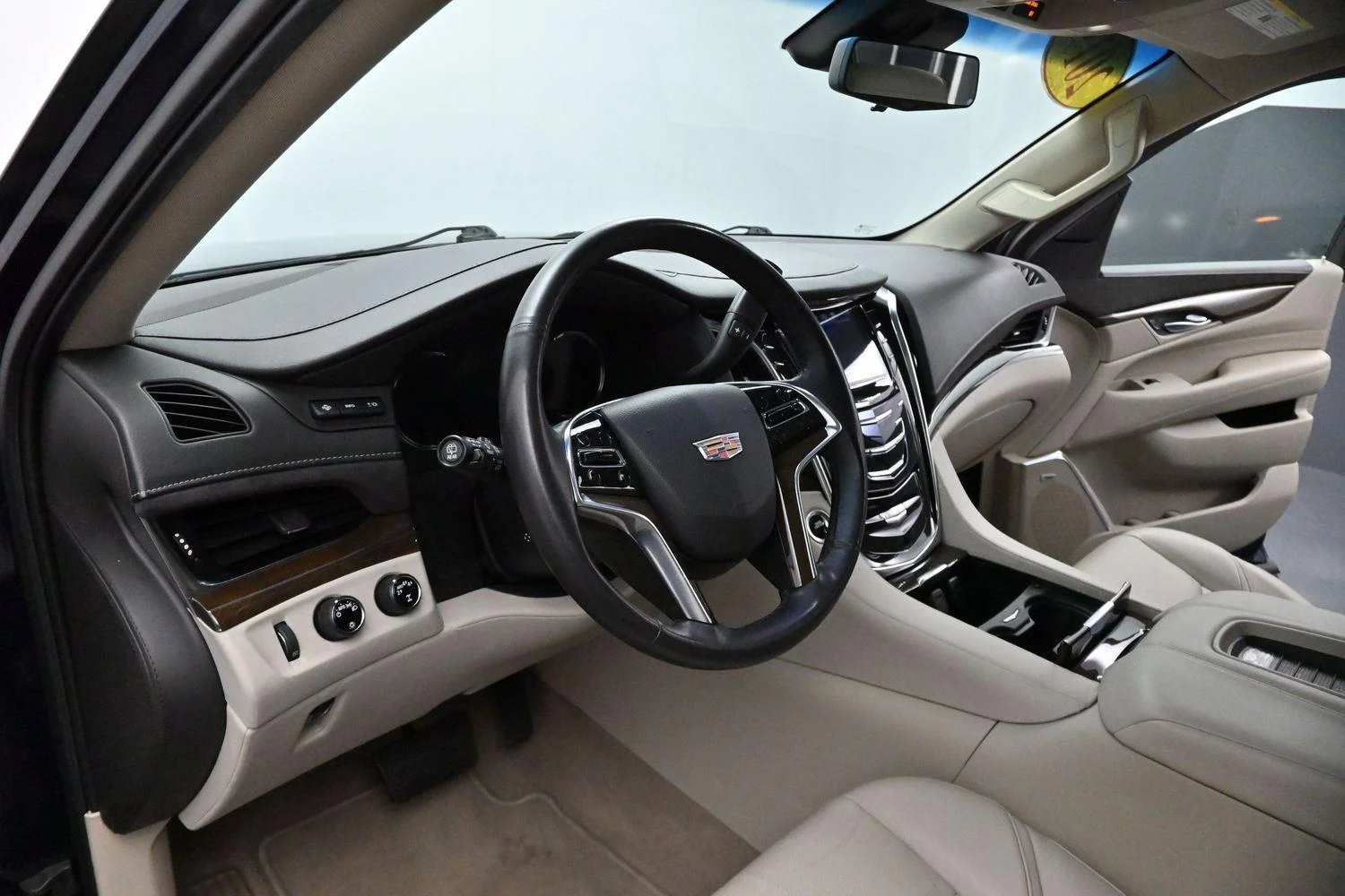 Used 2019 DARK ADRIATIC BLUE METALLIC Cadillac Premium Luxury image 14