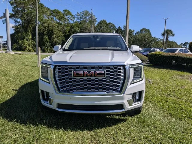 Used 2022 WHITE FROST TRICOAT GMC Denali image 8