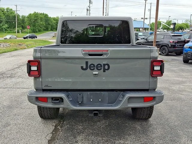 Used 2022 Gray Jeep Overland image 5