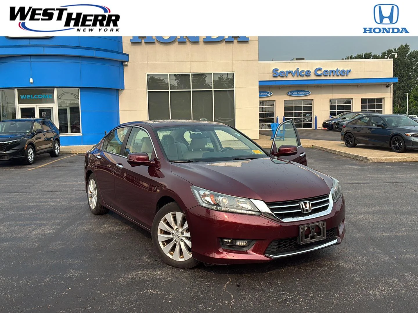 Used 2015  Honda EX-L image 1