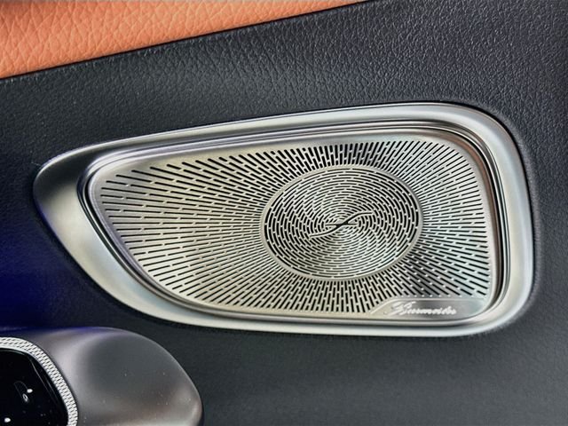 New 2026 Verde Silver Metallic Mercedes-Benz GLC 300 image 19