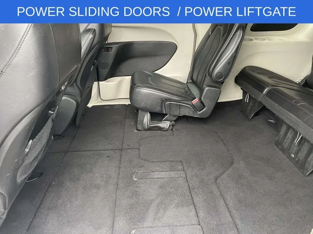 2022 Chrysler Pacifica Touring L - Photo 11