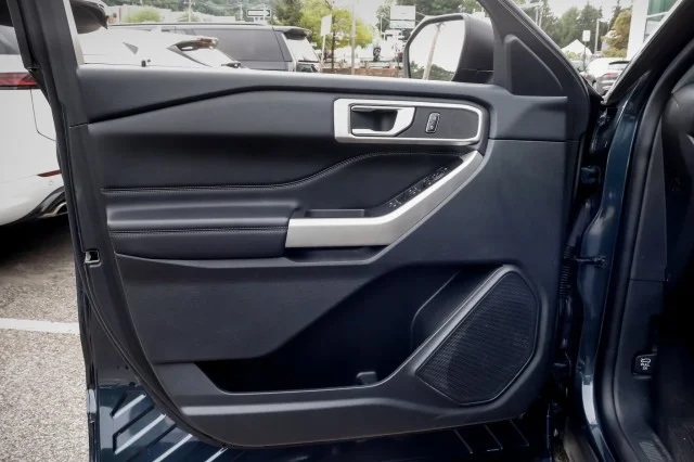 2023 Ford Explorer XLT - Photo 16