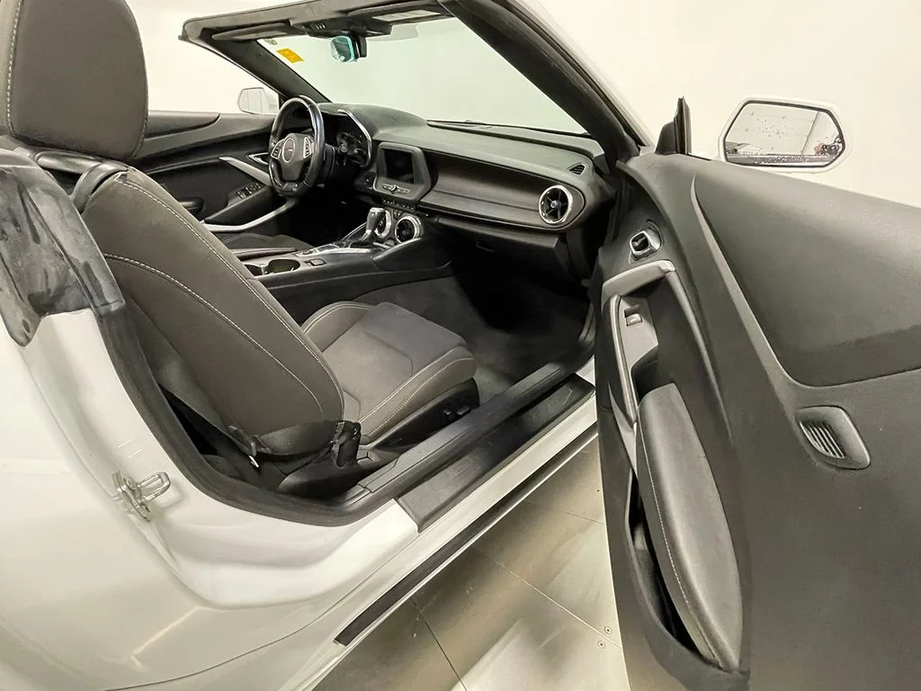 Used 2019 White Chevrolet 1LT image 44