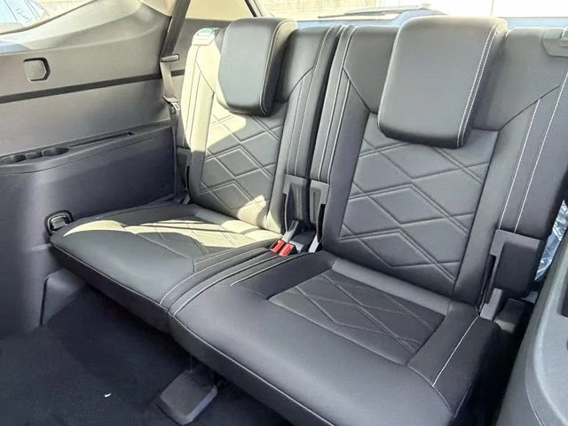 New 2026 Silver Volkswagen 2.0T SE image 7