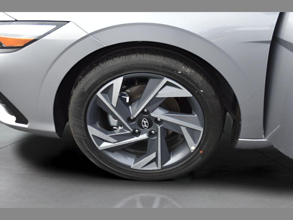 New 2026 Fluid Metal Hyundai Limited image 8