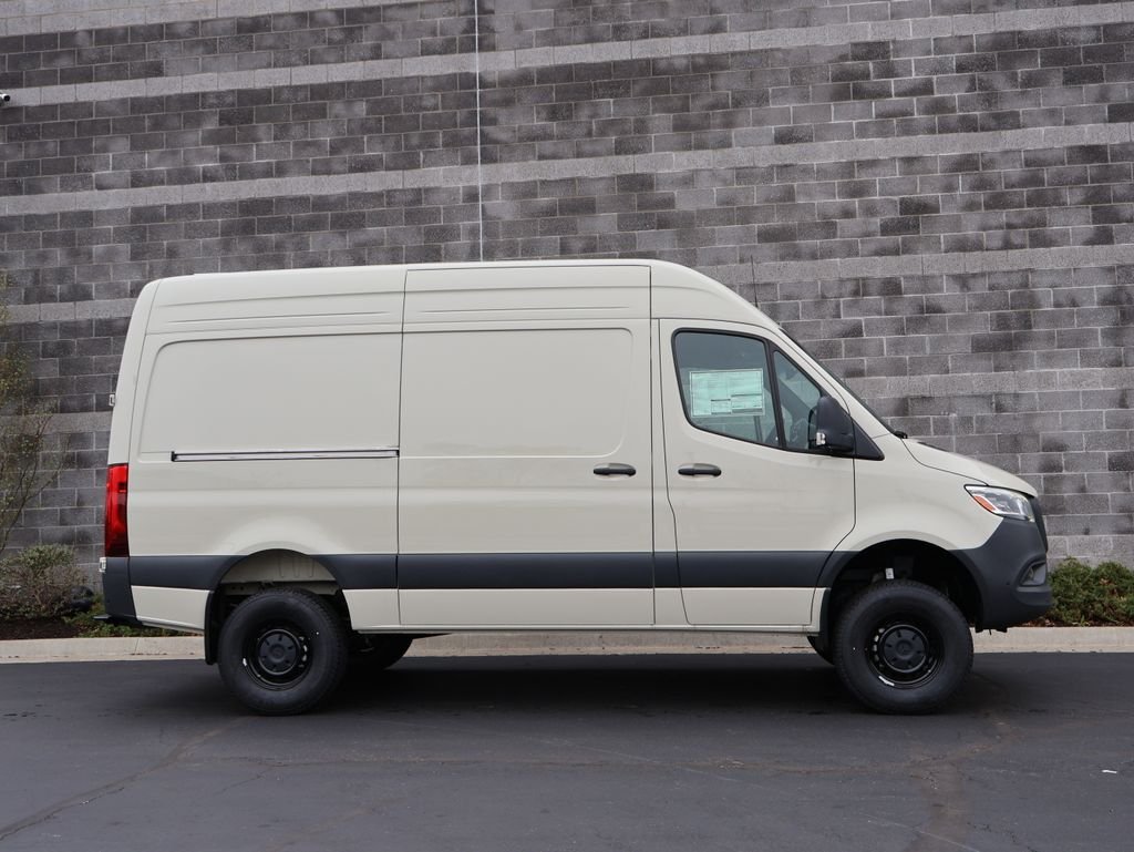 New 2026 Pebble Gray Mercedes-Benz Cargo 144 WB image 4