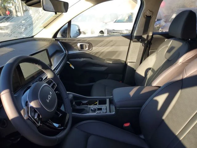 2025 Kia Sorento S - Photo 8