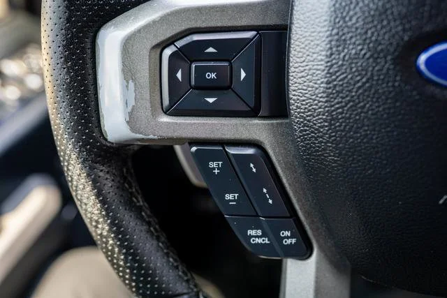 Used 2017 Oxford White Ford Raptor image 40