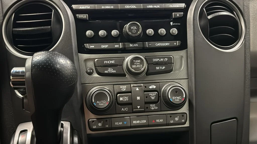 Used 2014 Gray Honda EX-L image 22