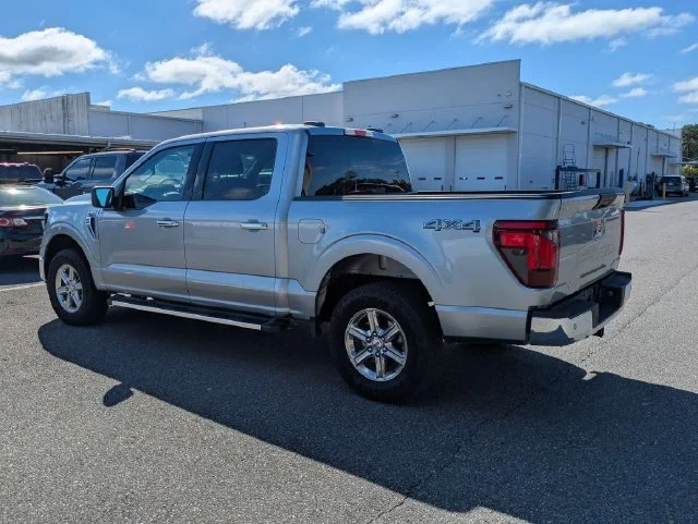 Used 2025 Silver Metallic Ford XLT image 5