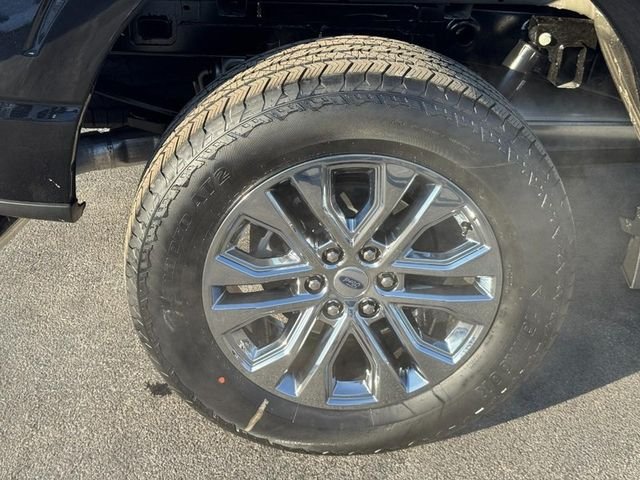 New 2026 Agate Black Metallic Ford Lariat image 4