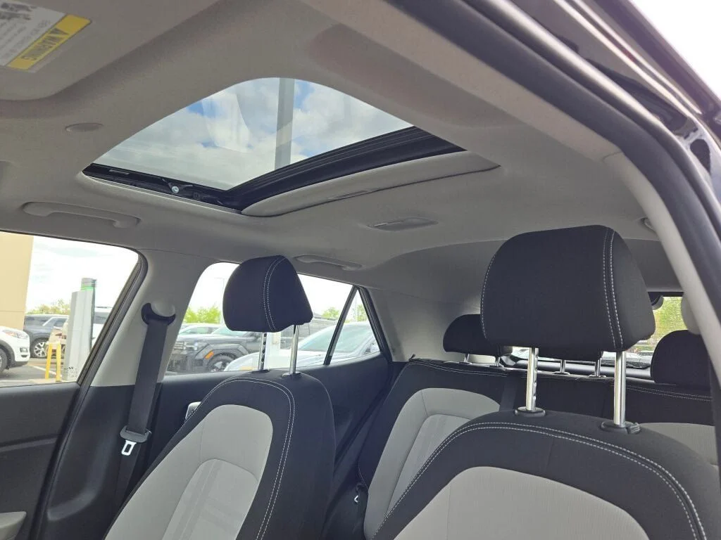 2023 Hyundai Venue SEL - Photo 22