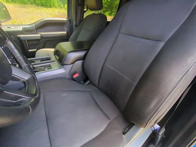 Used 2020 Blue Ford XLT image 27