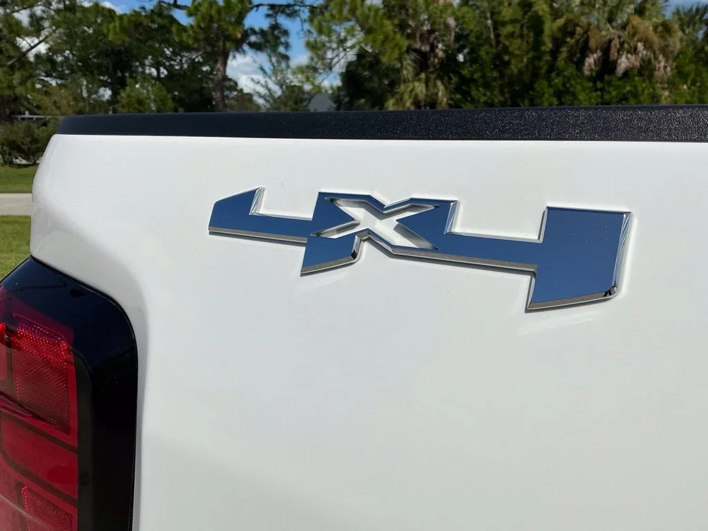 Used 2025 White GMC Pro image 18