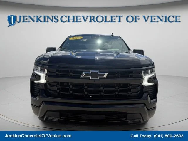 Used 2023 BLACK Chevrolet RST image 12