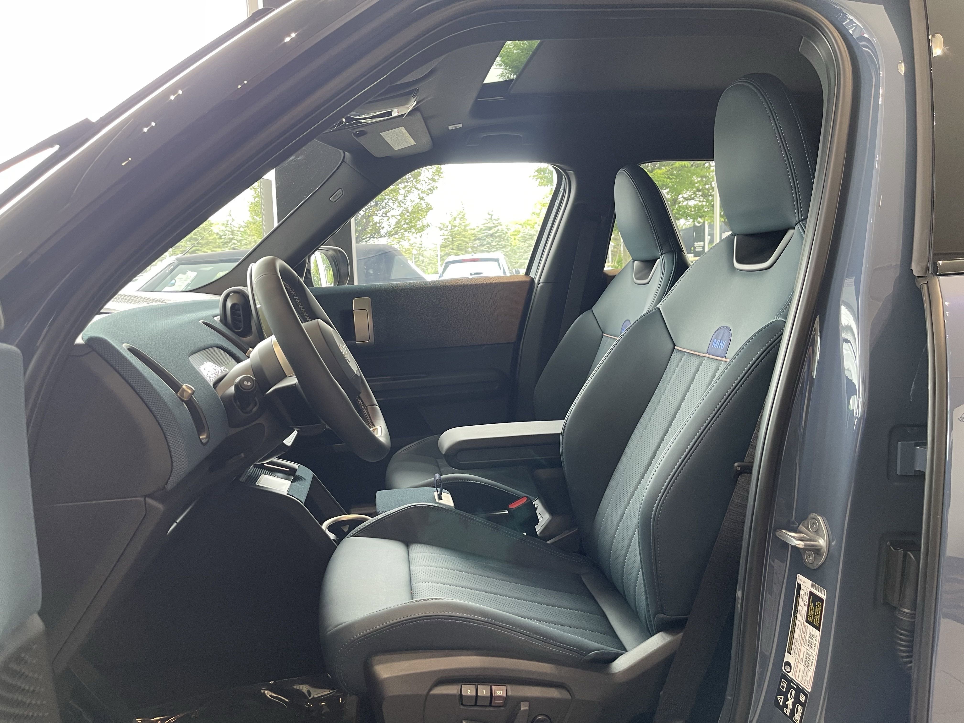 2025 MINI Countryman S - Photo 9