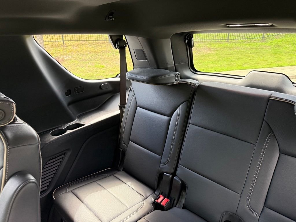 Used 2025 Black Chevrolet Premier image 27