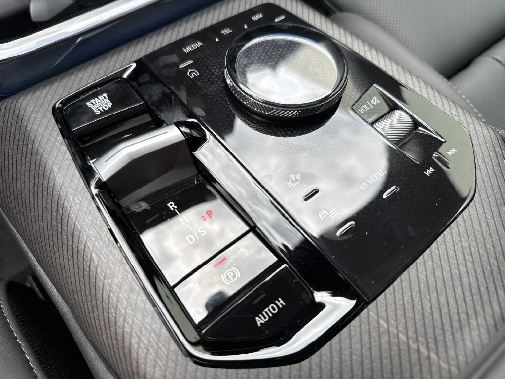 New 2026 Gray Metallic BMW 30 xDrive image 20