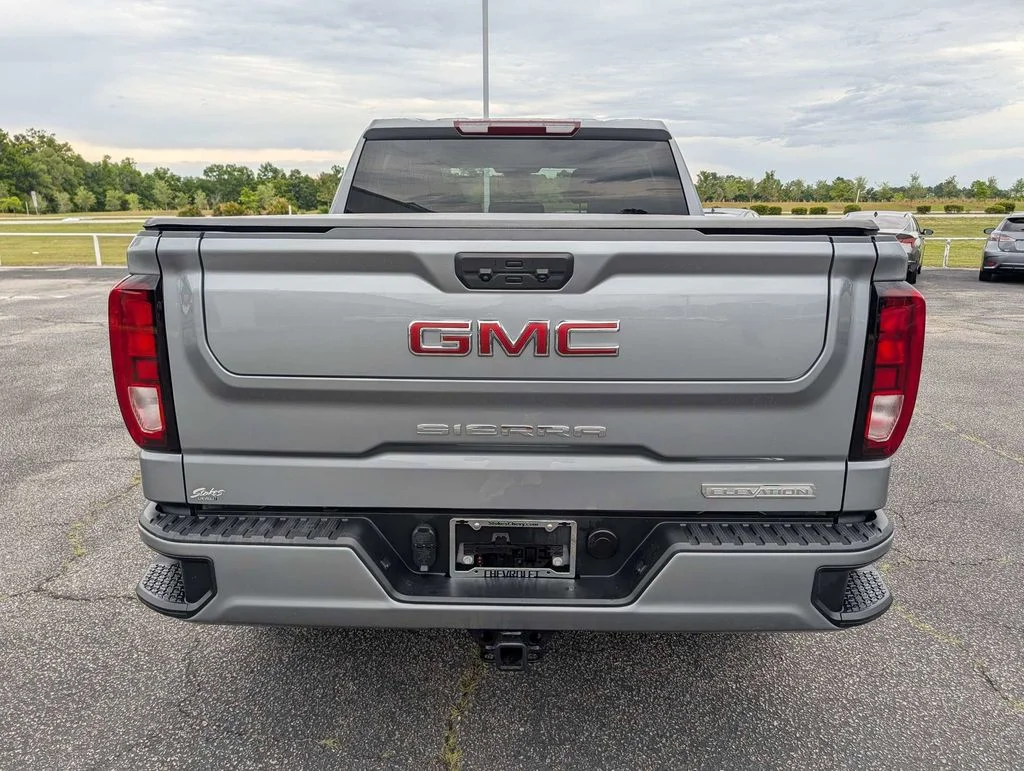 Used 2024 Silver GMC Elevation image 6